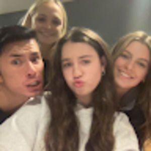 Meet your Posher, Marissa